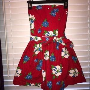 Strapless Hollister dress❤️💙